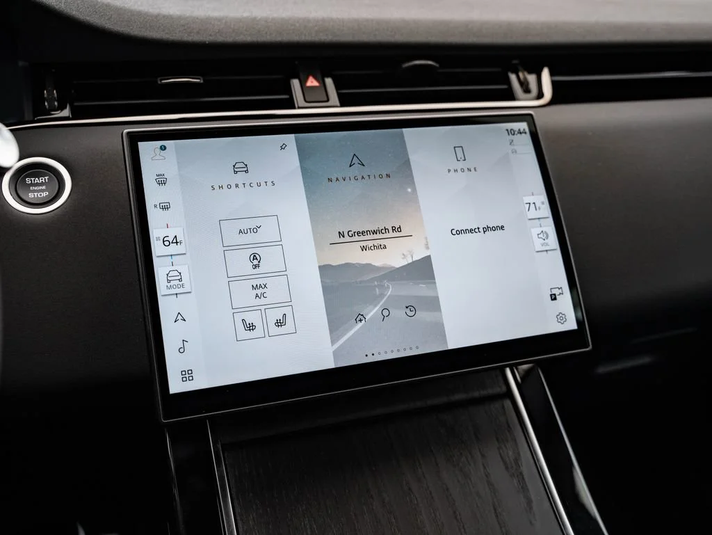 New 2026 Fuji White Land Rover Dynamic image 33