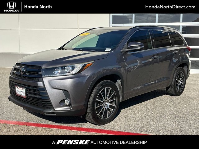 2017|Toyota|Highlander|SE|4D Sport Utility