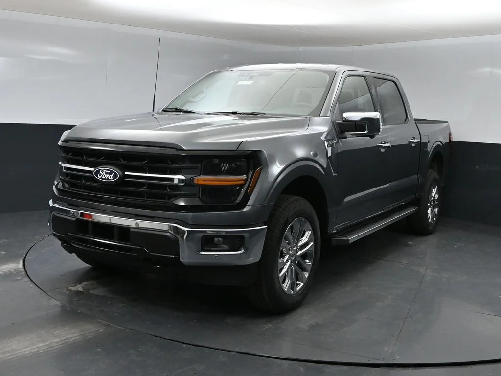New 2026 Gray Ford XLT image 5