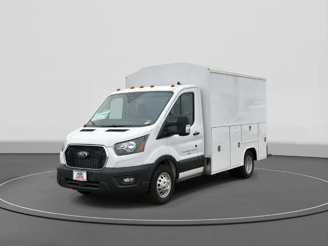 2025 Ford Transit Chassis Cab Base