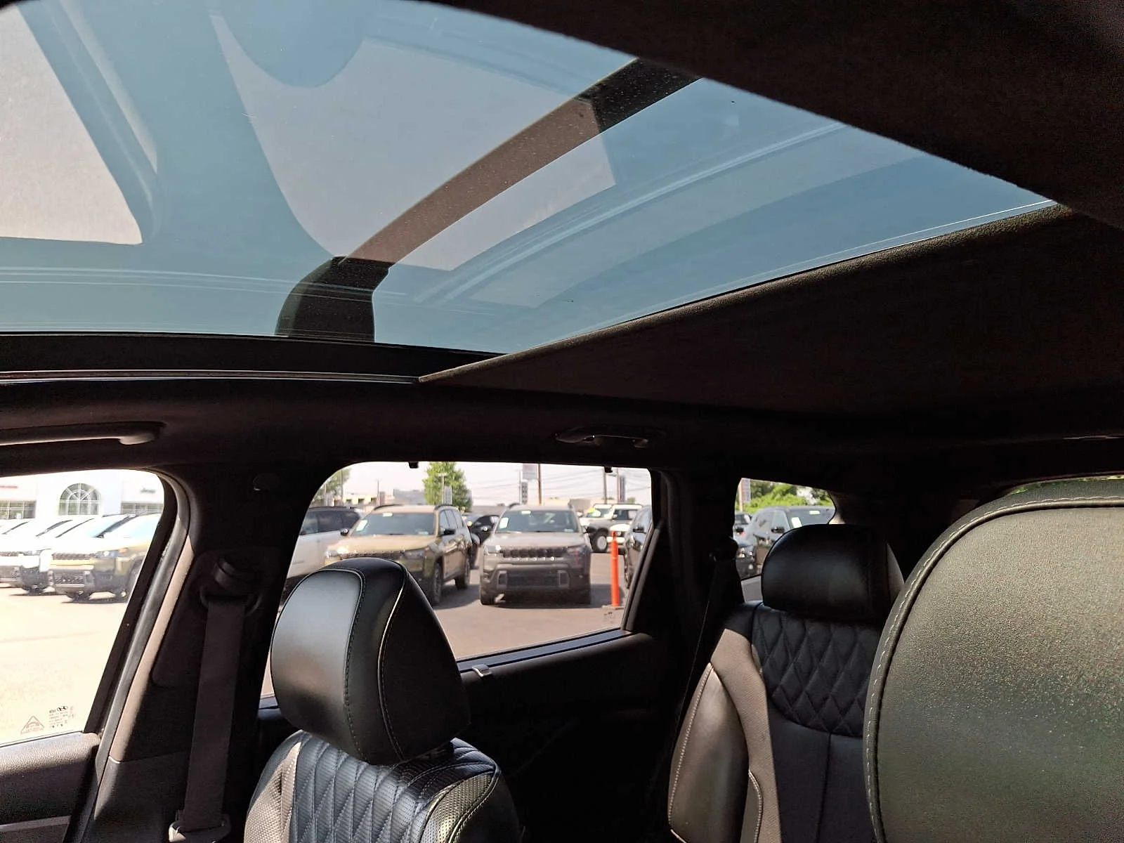 Used 2022 Twilight Black Hyundai Calligraphy image 14