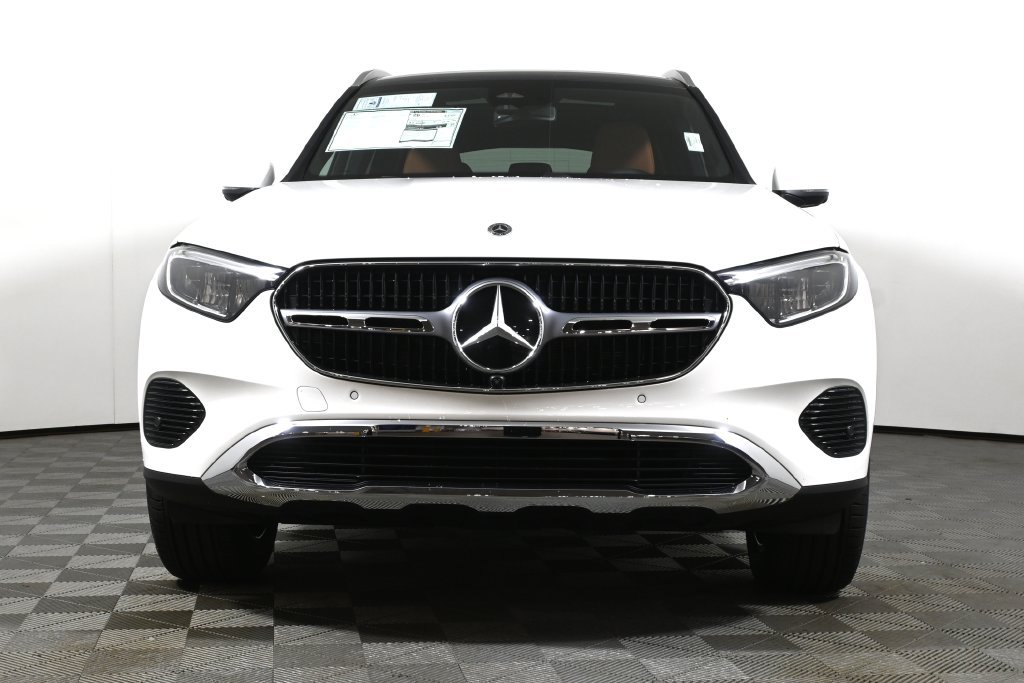 New 2027 Polar White Mercedes-Benz GLC 300 image 10