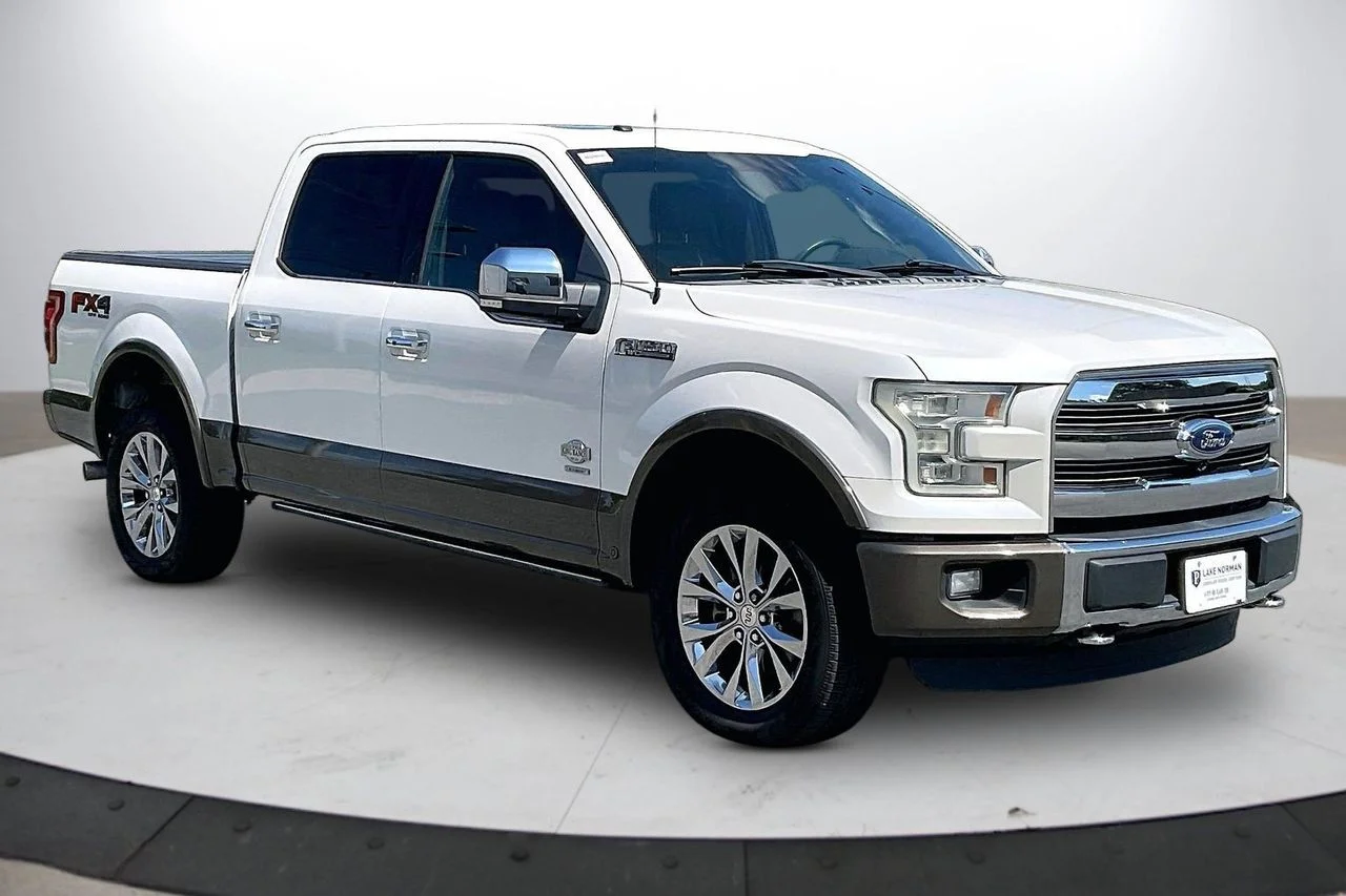Used 2016 White Ford King Ranch image 2