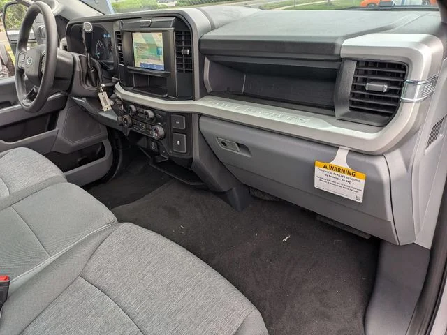 New 2026 Oxford White Ford F-250® XL image 30