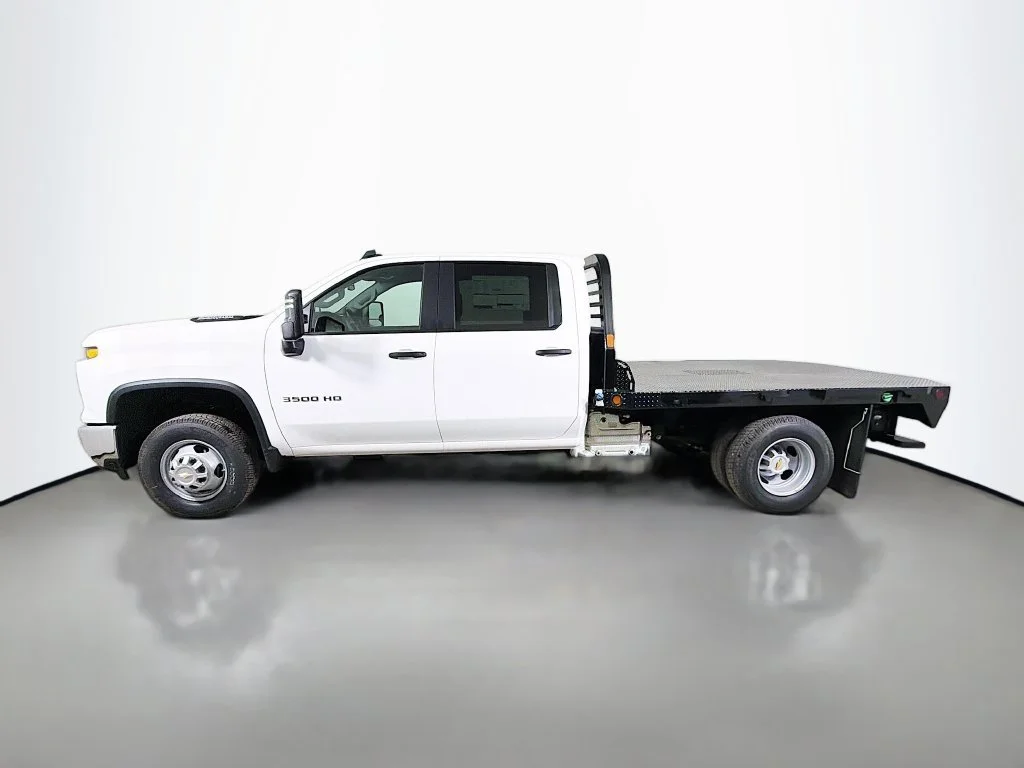 New 2026 Summit White Chevrolet Work Truck image 9