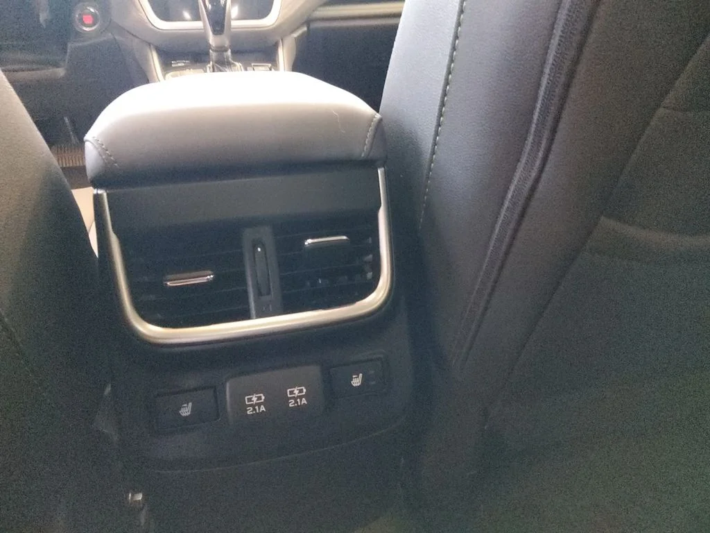 Used 2021 Silver Subaru Onyx Edition XT image 28