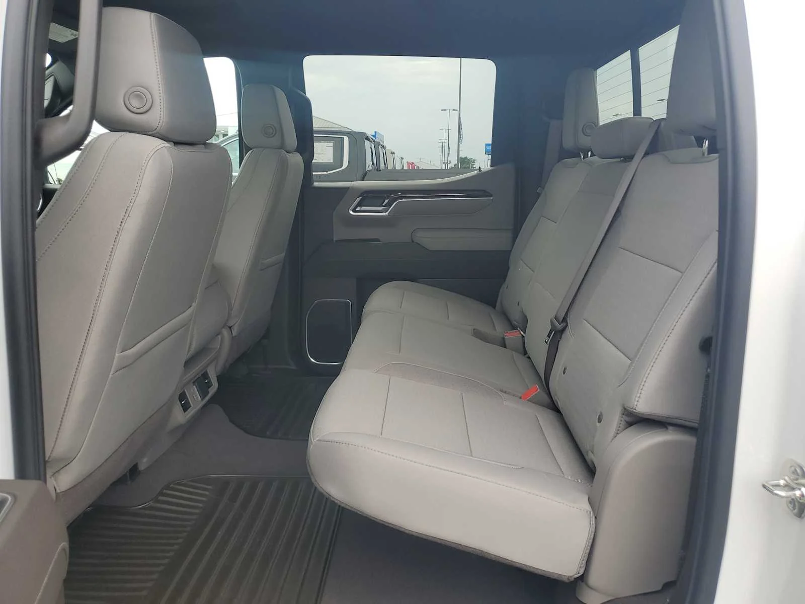 New 2026 Summit White GMC SLE image 13