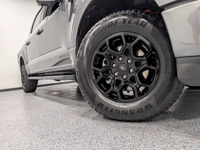 Used 2024 Gray Ford XLT image 2