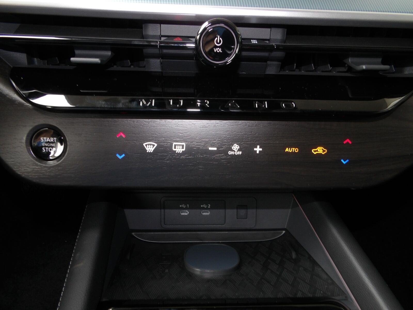 New 2026 Everest White Pearl TriCoat Nissan SL image 23