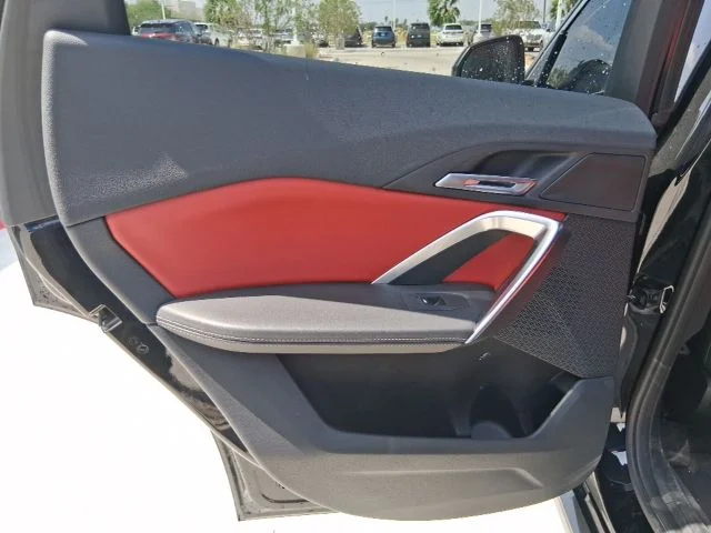 Used 2025  BMW xDrive28i image 15