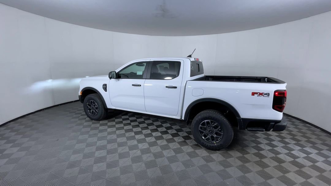 New 2026 Oxford White Ford XLT image 6
