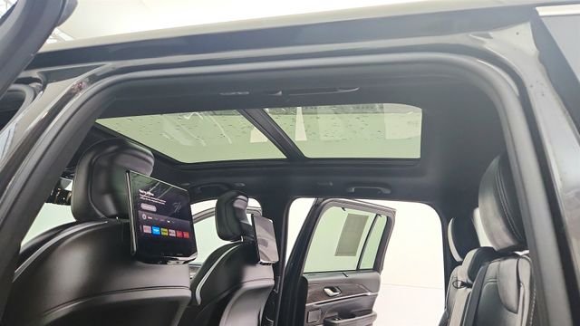 Used 2023 Brown Jeep Overland 4xe image 18