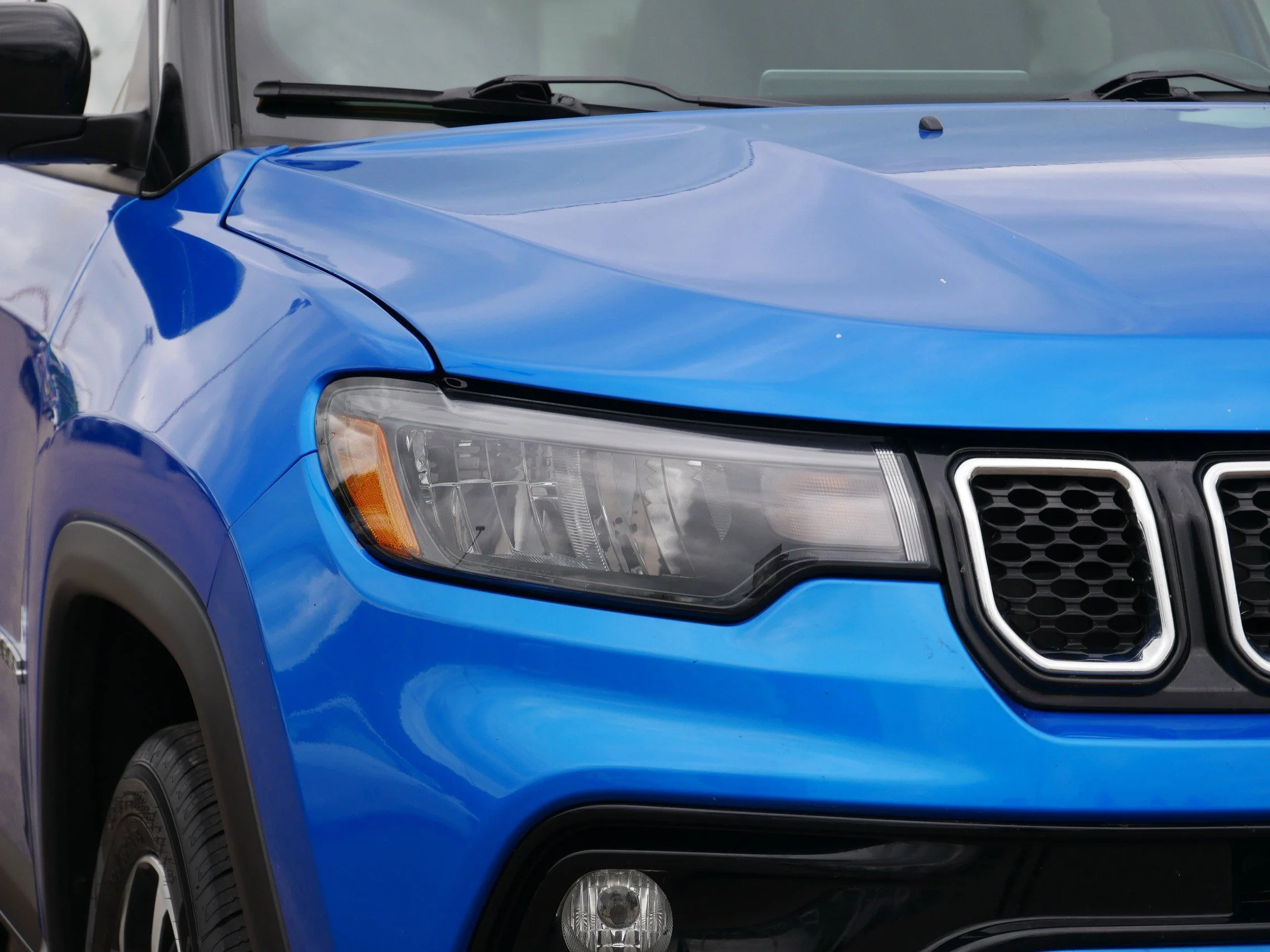 Certified Used 2024 Hydro Blue Pearlcoat Jeep Limited image 16