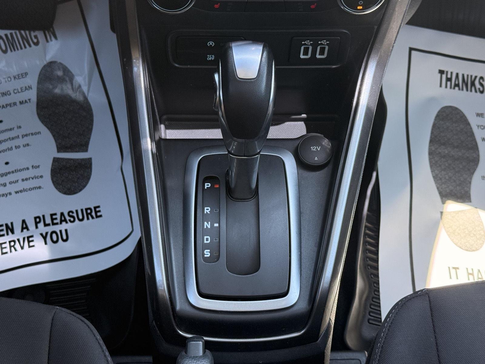Used 2019 Shadow Black Ford SE image 28