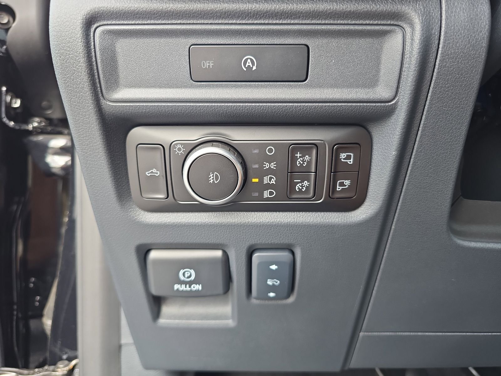 New 2025 Agate Black Metallic Ford Lariat image 21