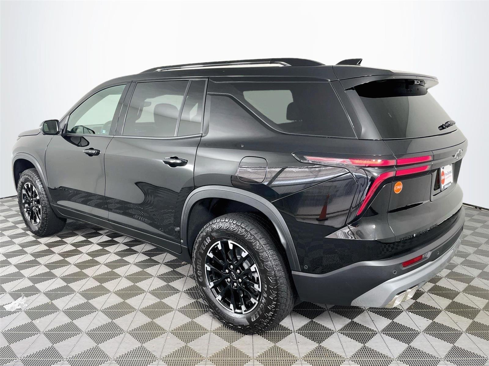Used 2026 Mosaic Black Metallic Chevrolet AWD Z71 image 6