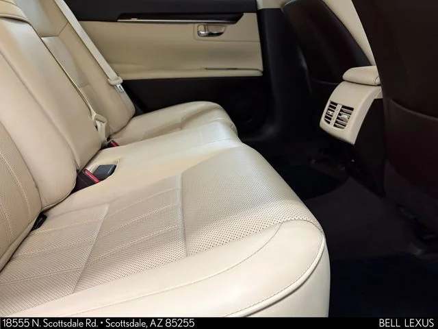 Used 2017 White Lexus 350 image 21