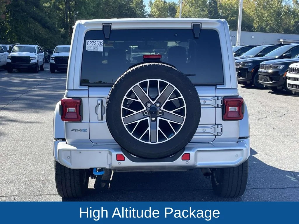 Used 2023 Silver Jeep Sahara 4xe image 8