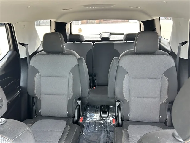 Used 2018 Brown CHEVROLET LT Cloth image 18
