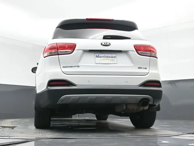 Used 2016 Snow White Pearl Kia EX image 50