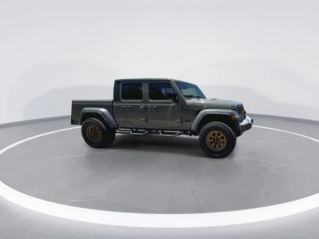 Used 2020 Gray Jeep Sport image 13