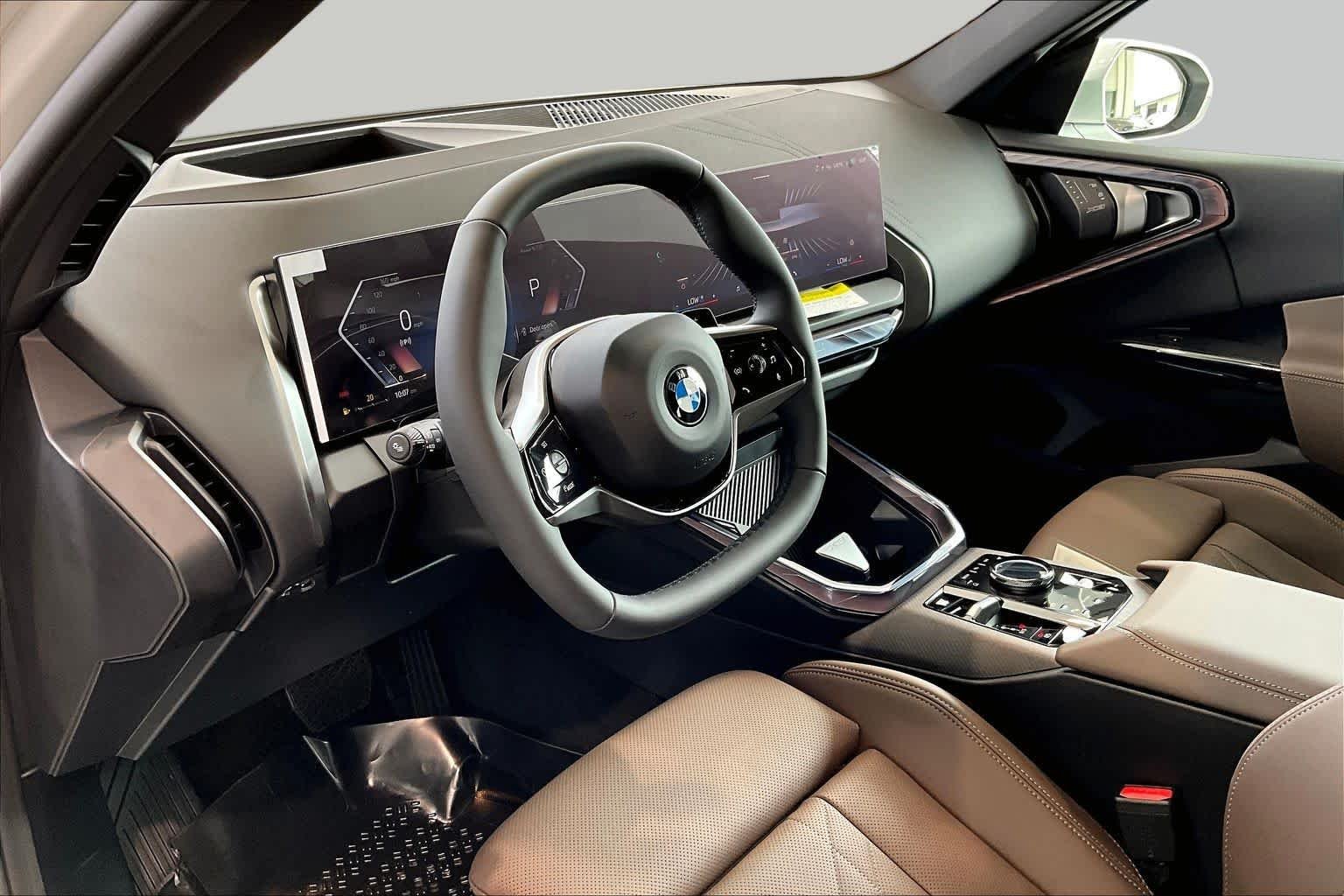 New 2026 Mineral White Metallic BMW 30 xDrive image 7