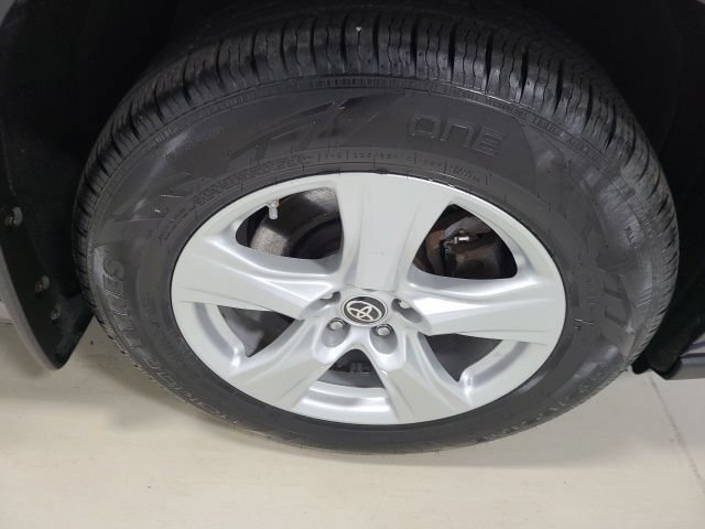 Used 2023 Blueprint Toyota LE image 37
