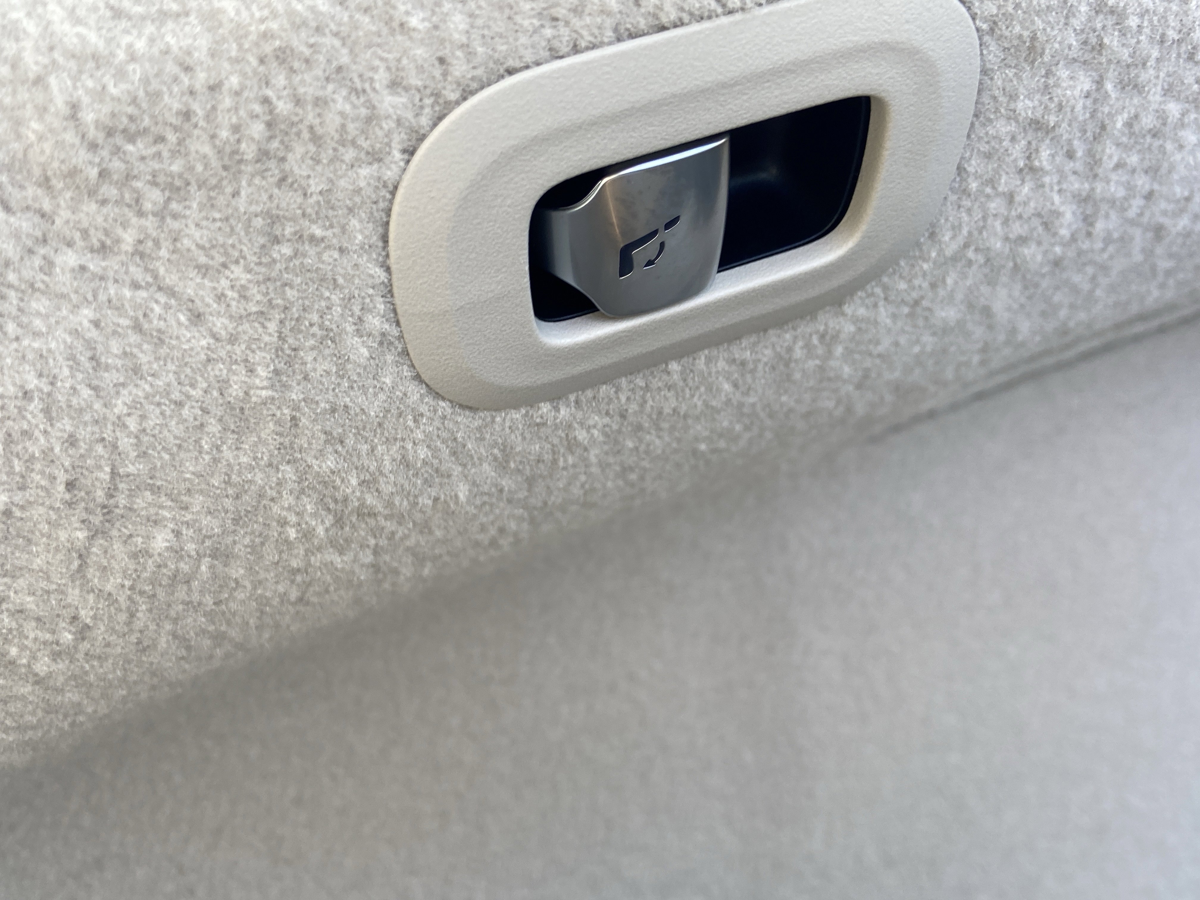 New 2026 MANUFAKTUR Moonlight White Metallic Mercedes-Benz EQS 450 4MATIC® Sedan image 11