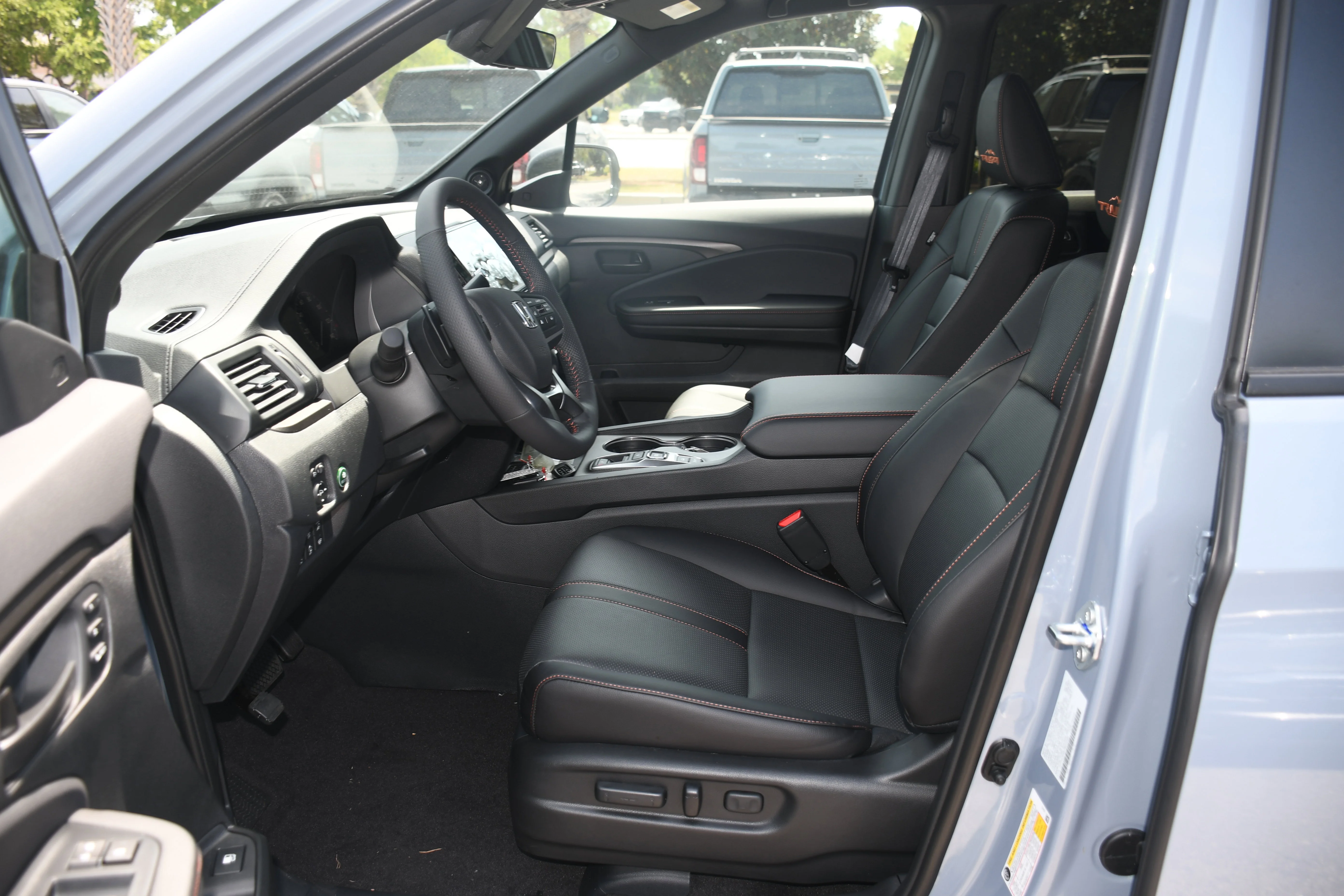 New 2026 Sonic Gray Pearl Honda TrailSport image 3