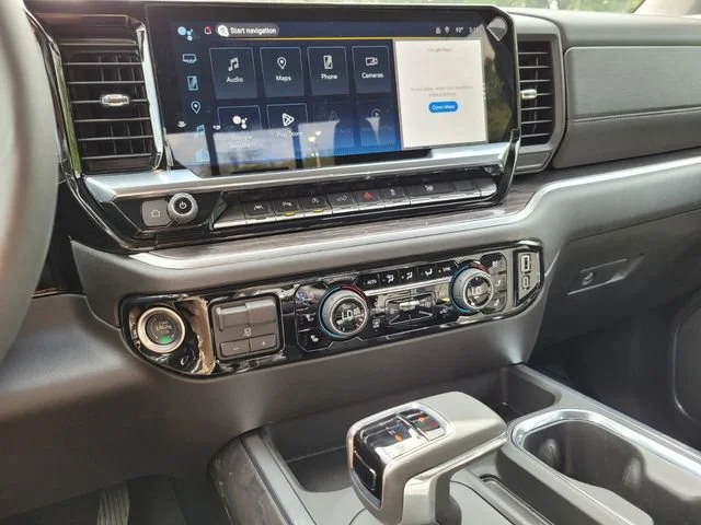 2025 Chevrolet Silverado 1500 LTZ - Photo 22