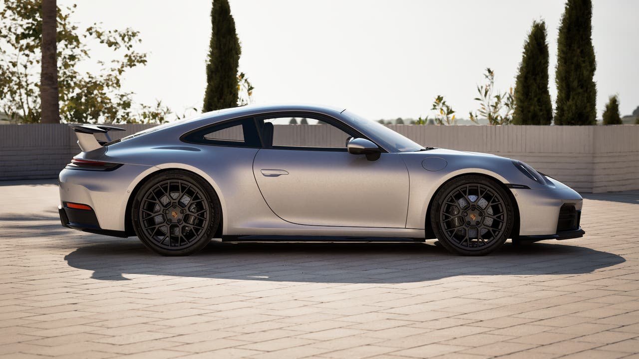 New 2027 GT Silver Metallic Porsche Carrera image 6