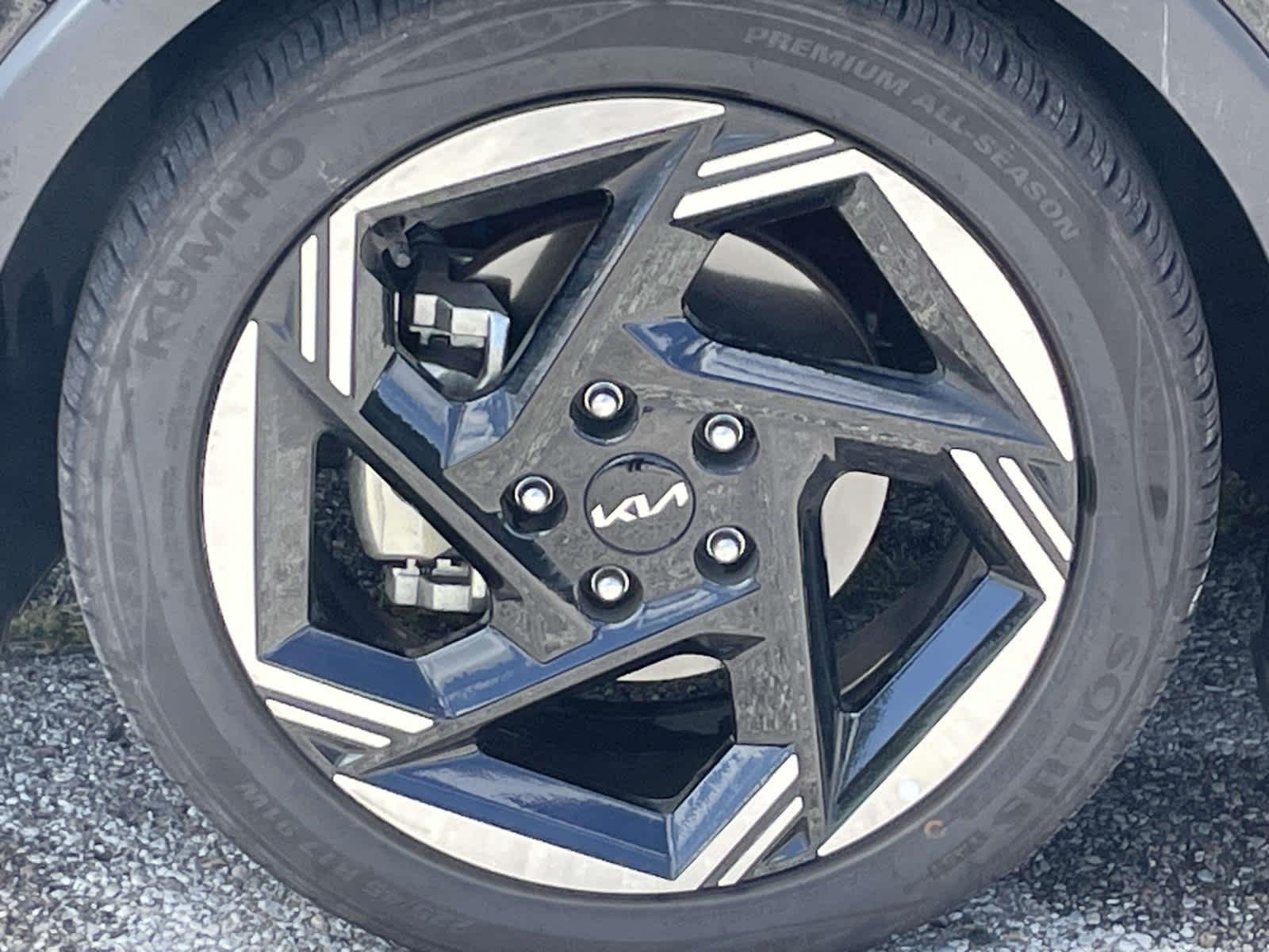 Certified Used 2025 Aurora Black Pearl Kia EX image 19