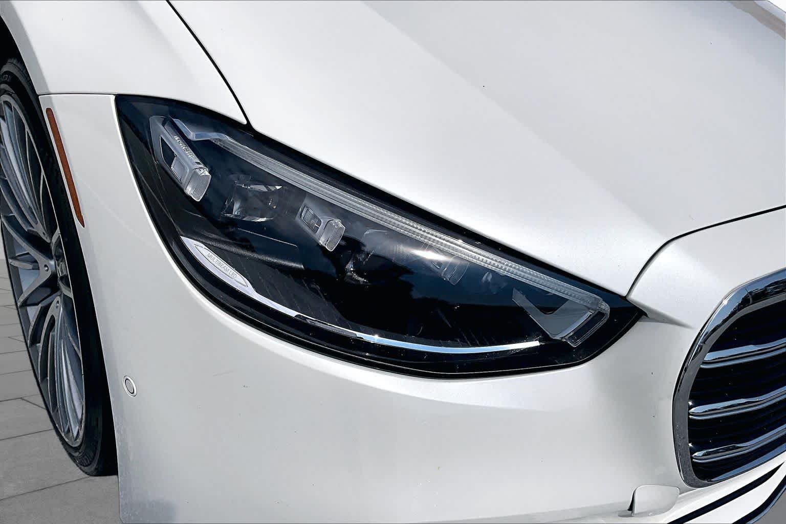 Used 2022 MANUFAKTUR Diamond White Mercedes-Benz S 580 image 27