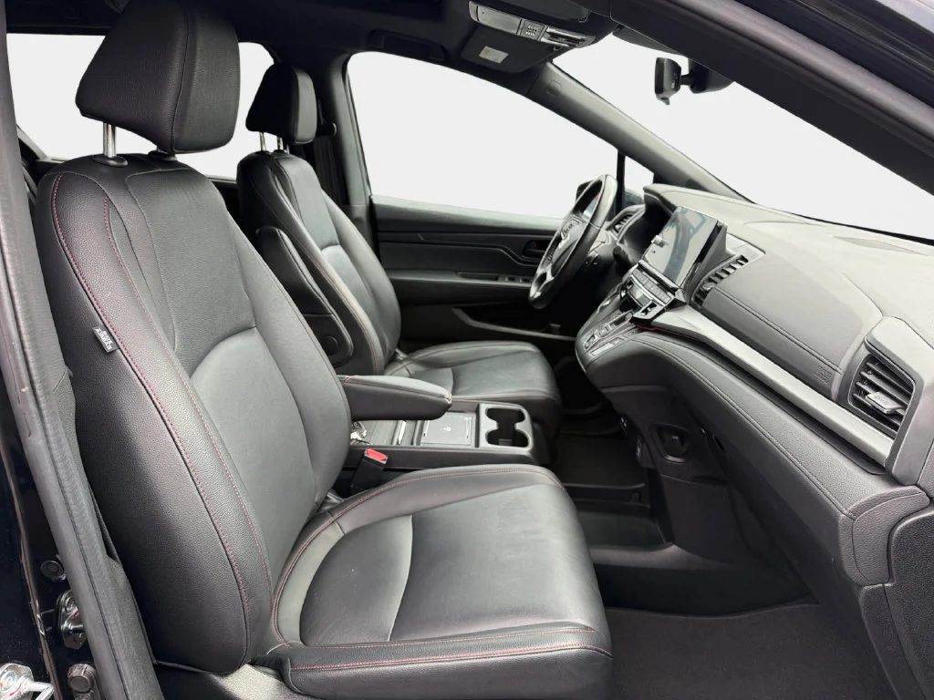 2025 Honda Odyssey Sport L - Photo 19