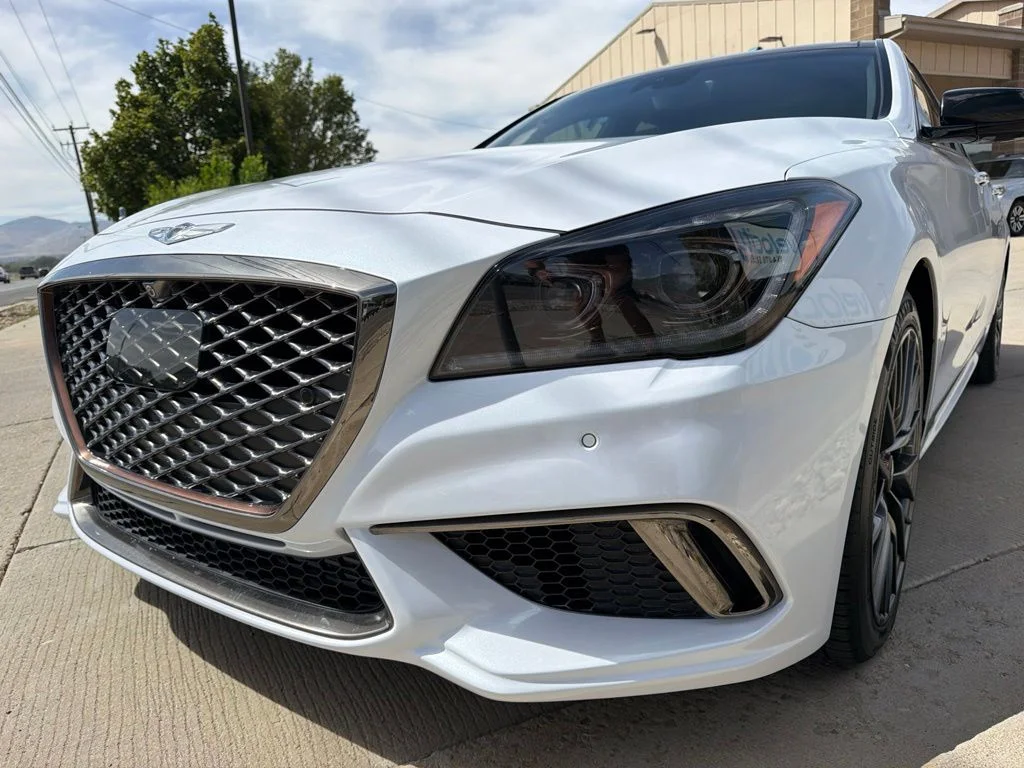 Used 2018 White Genesis 3.3T Sport image 4