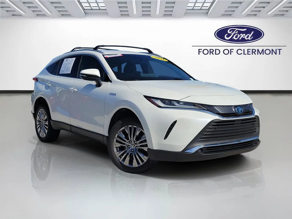 Used 2021 White Toyota XLE image 1