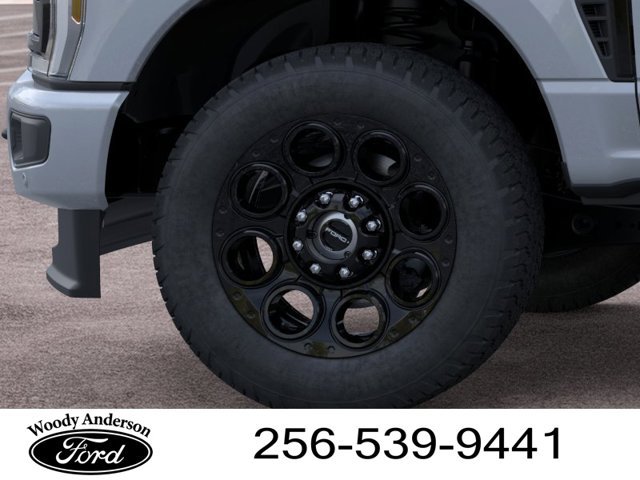New 2026 Glacier Gray Metallic Tri-Coat Ford Lariat image 36