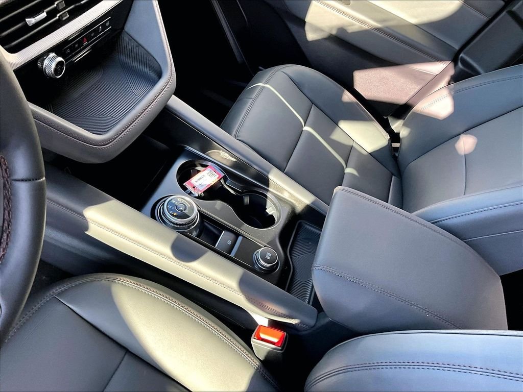 New 2026 Vapor Blue Metallic Ford Active image 9