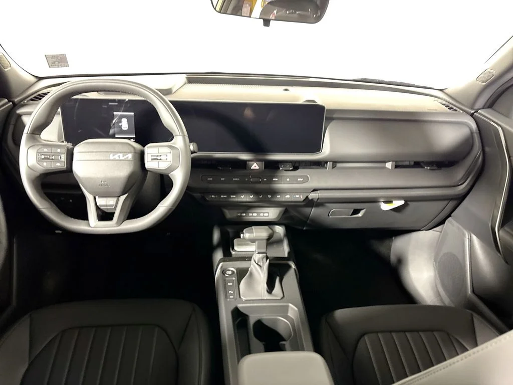 New 2027 Terrain Brown / Black Roof Kia X-Line image 12