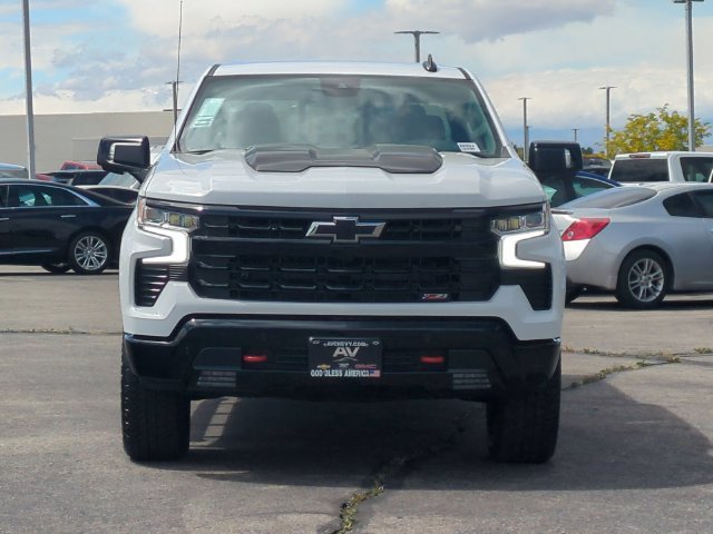 Used 2026 Summit White Chevrolet LT Trail Boss image 3
