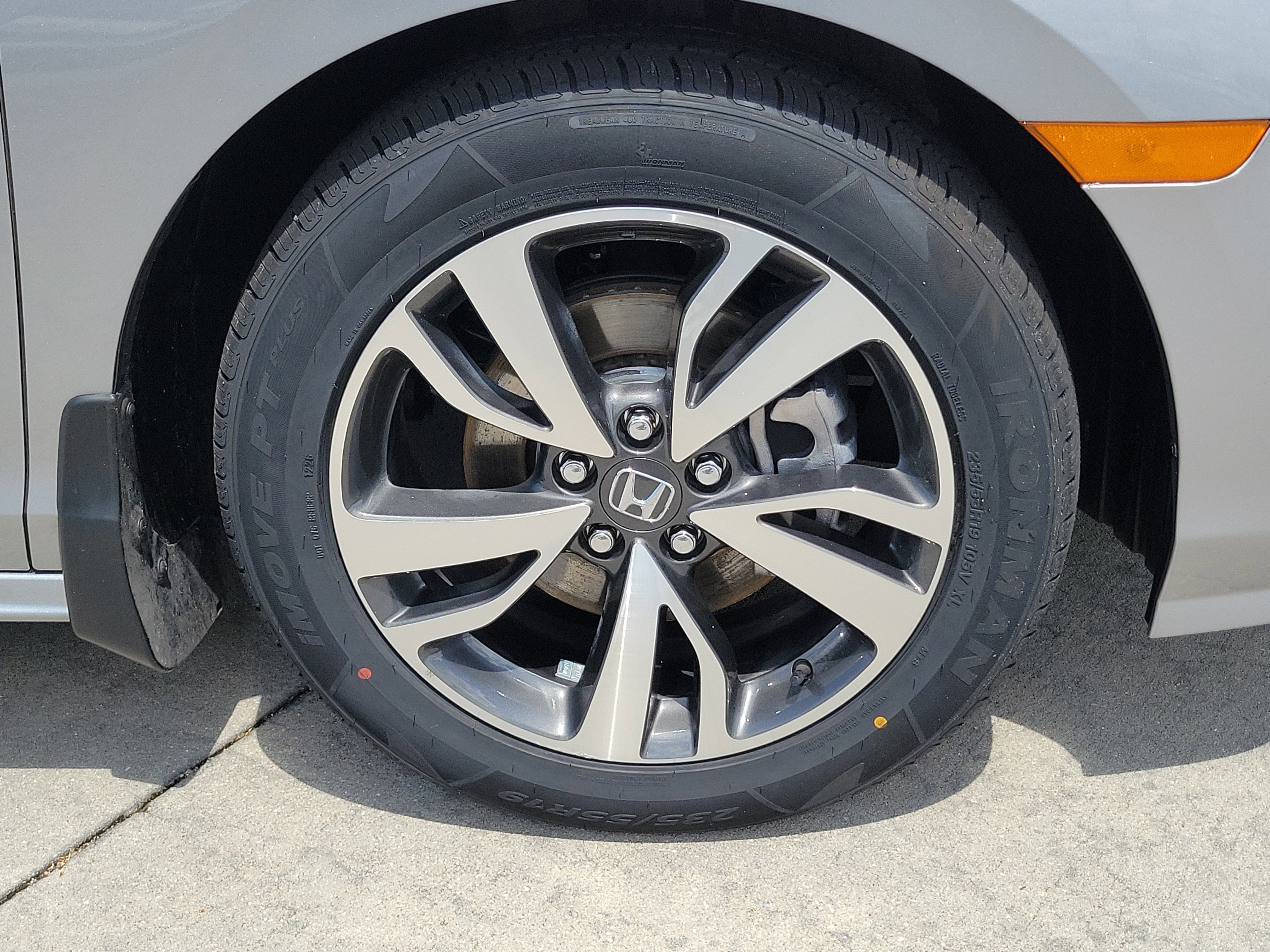 Used 2023  Honda Touring image 7