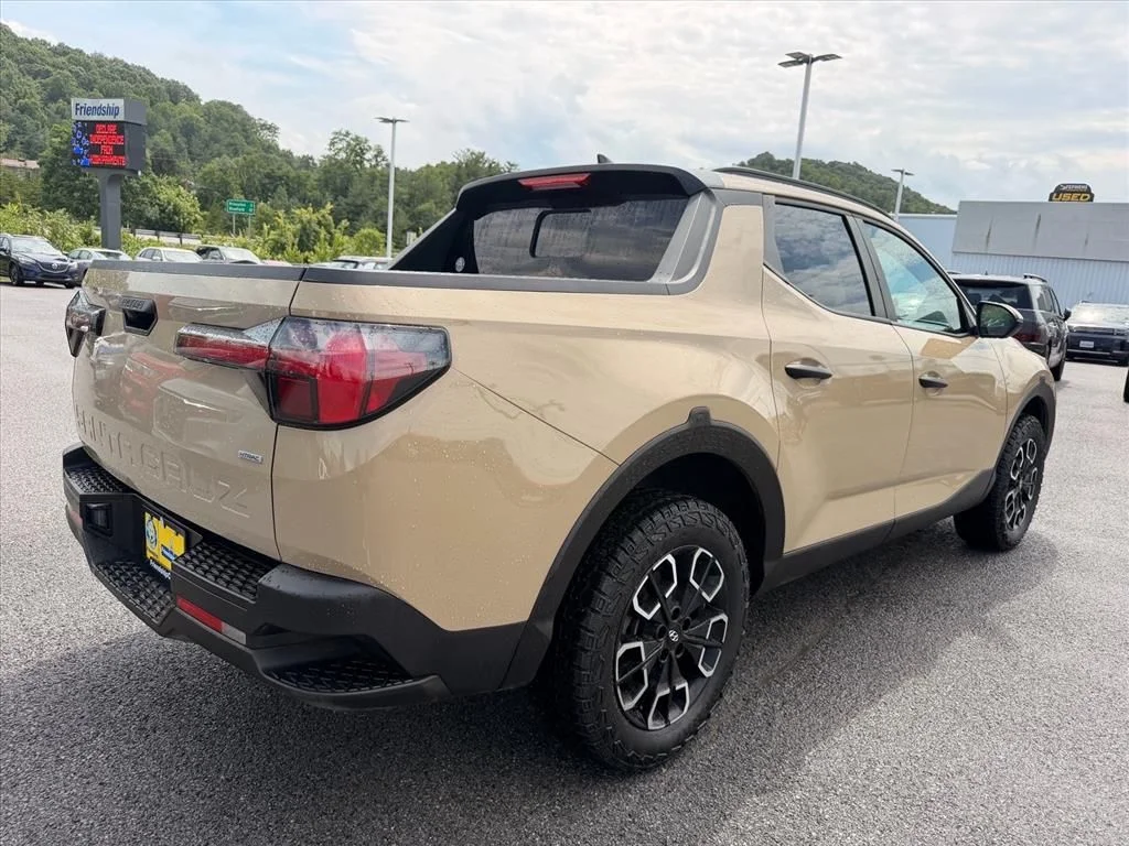 Used 2023 Beige Hyundai SEL image 13
