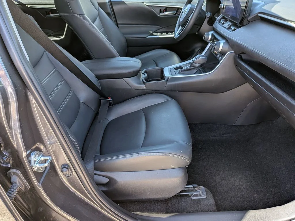 Used 2024 Gray Toyota XLE Premium image 30