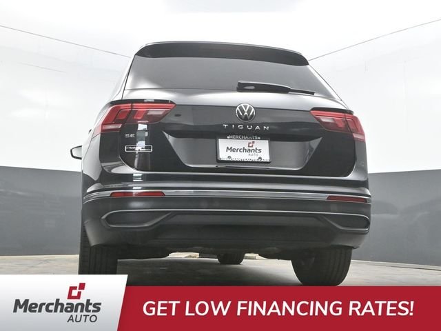 Used 2024 Black Volkswagen 2.0T SE image 47