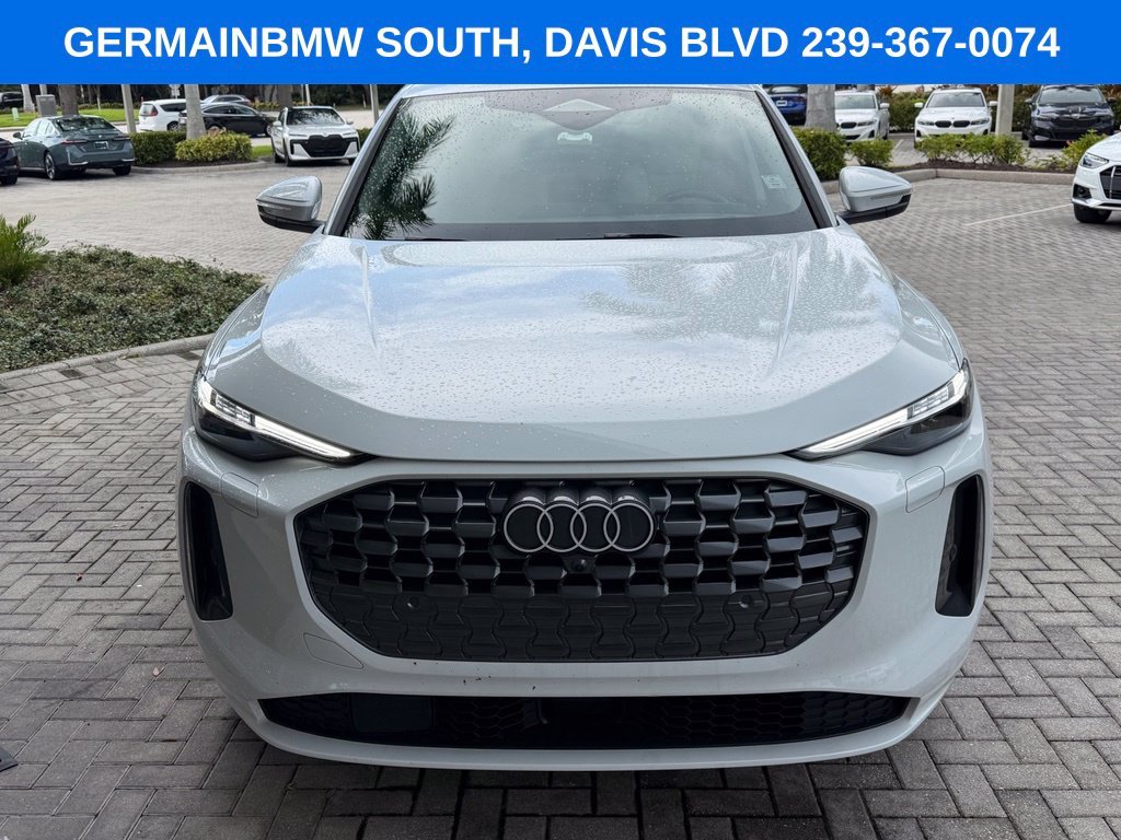 Used 2025  Audi 2.0T Prestige image 1