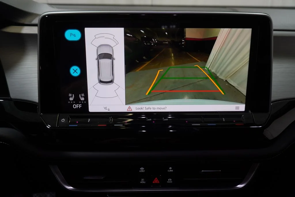 New 2026  Volkswagen SE w/Technology image 21
