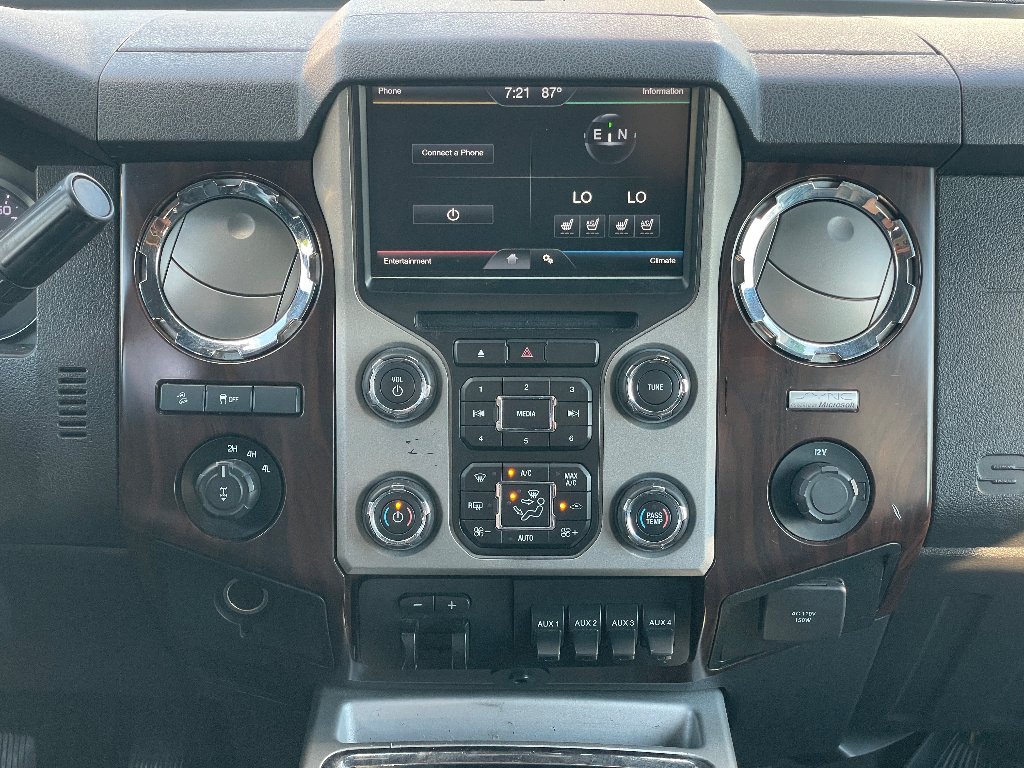 Used 2014 White Platinum Metallic Tri-Coat Ford Lariat image 8