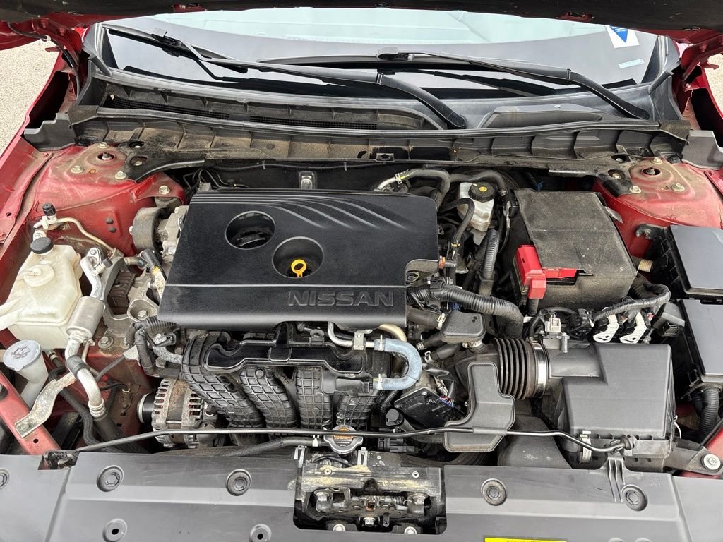 Used 2020 Red Nissan 2.5 SR image 11