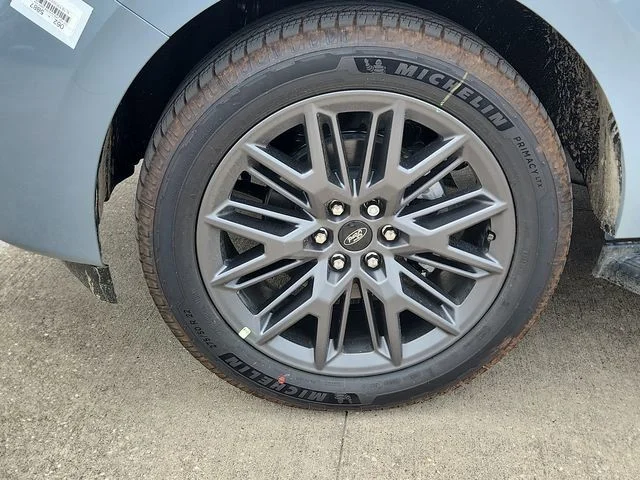 New 2026 Glacier Gray Metallic Tri-Coat Ford Platinum image 20