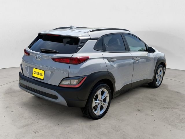 Used 2023 Silver Hyundai SEL image 5